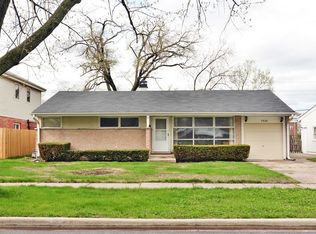 7526 Palma Ln, Morton Grove, IL 60053