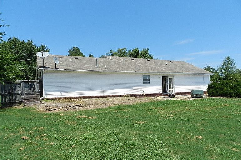 2nd image of 401 E Nashville St