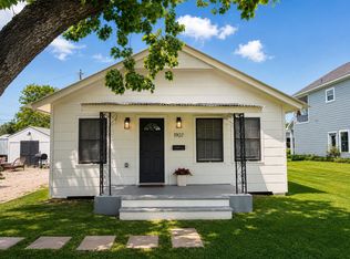 1907 Avenue N, Rosenberg, TX 77471