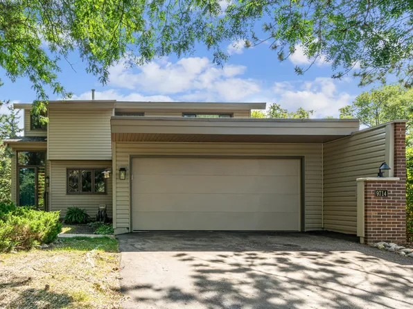 9714 Mill Creek Dr, Eden Prairie, MN 55347