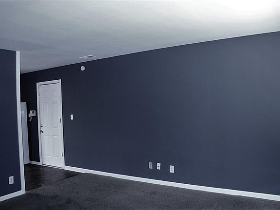 3rd image of 3531 N Whitcomb Ave
