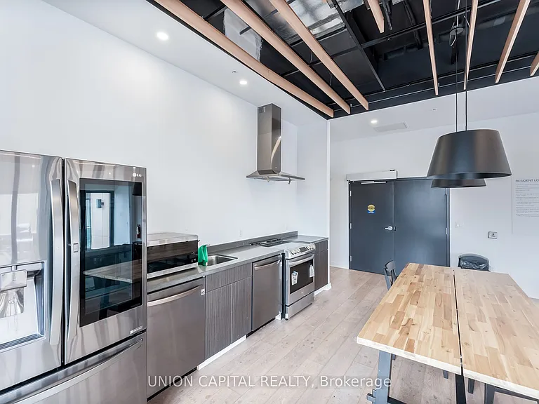 1800 Simcoe St N #201 — Photo 14