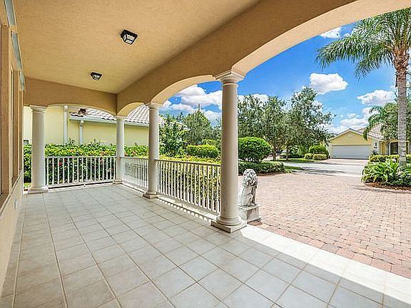 4th image of 5968 Mariposa Ln