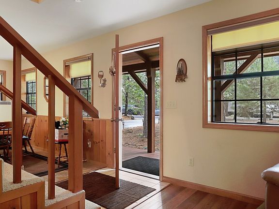 5th image of 3126 Valley View Dr