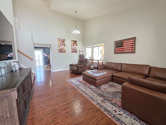 2nd image of 8807 Silver Glen Dr