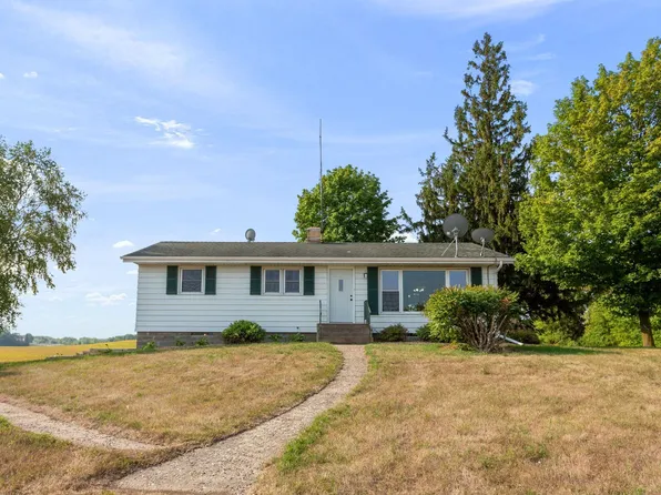 2420 Dempsey Ave SW, Waverly, MN 55390