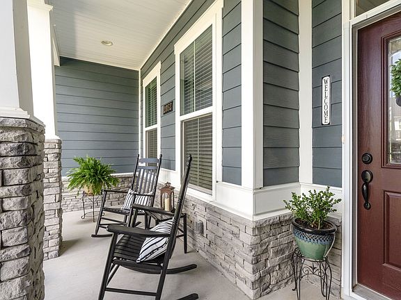 4th image of 2032 Canyon Echo Dr