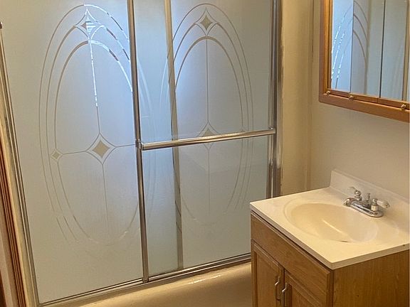 5th image of 933 W Atlantic Ave Floor 2