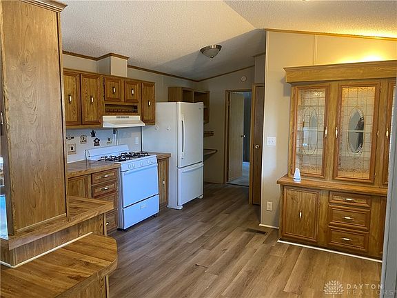 4th image of 5228 Silverdome Dr