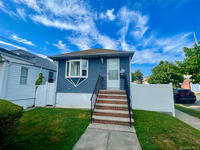 12419 6th Avenue, Flushing, NY, 11356