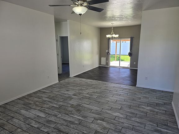 4th image of 1643 Vista Dr