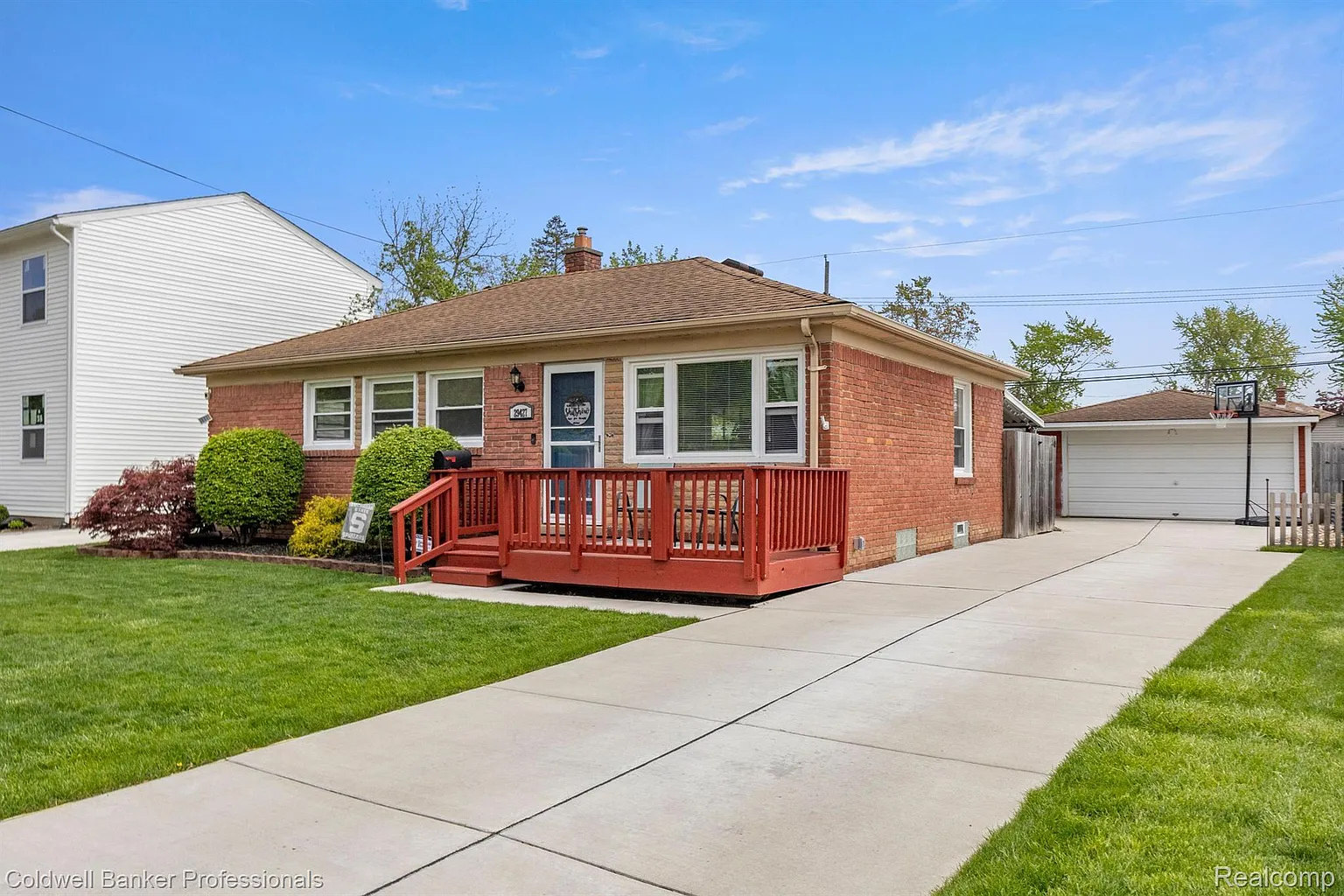 29427 Red Cedar Dr photo 1