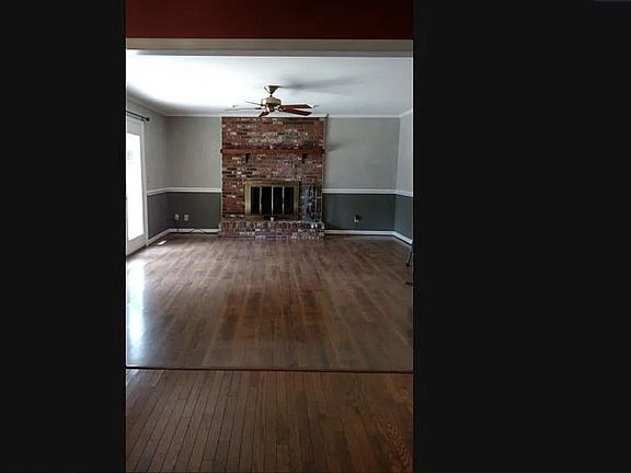 3rd image of 11802 Kennedy Ln