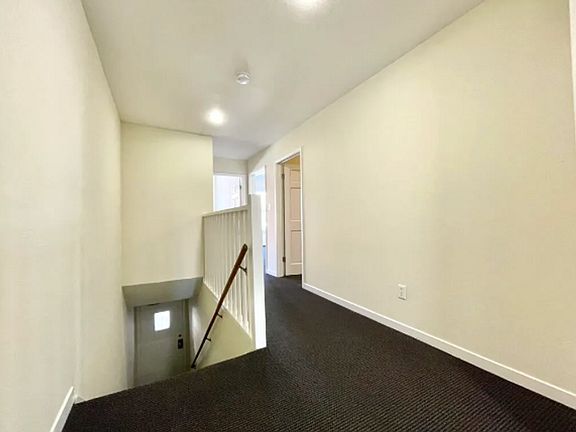 2nd image of 215-219 Church St #217