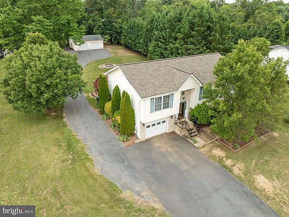 2nd image of 73 Paragon Dr