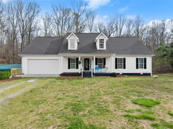 2215 Highway 323, Gillsville, GA 30543