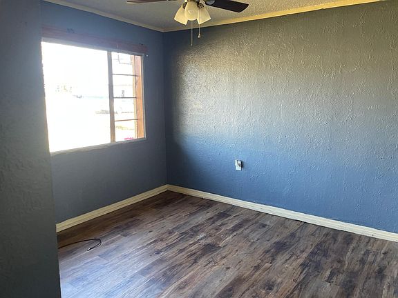 3rd image of 1106 NW Williams Ave #1/2