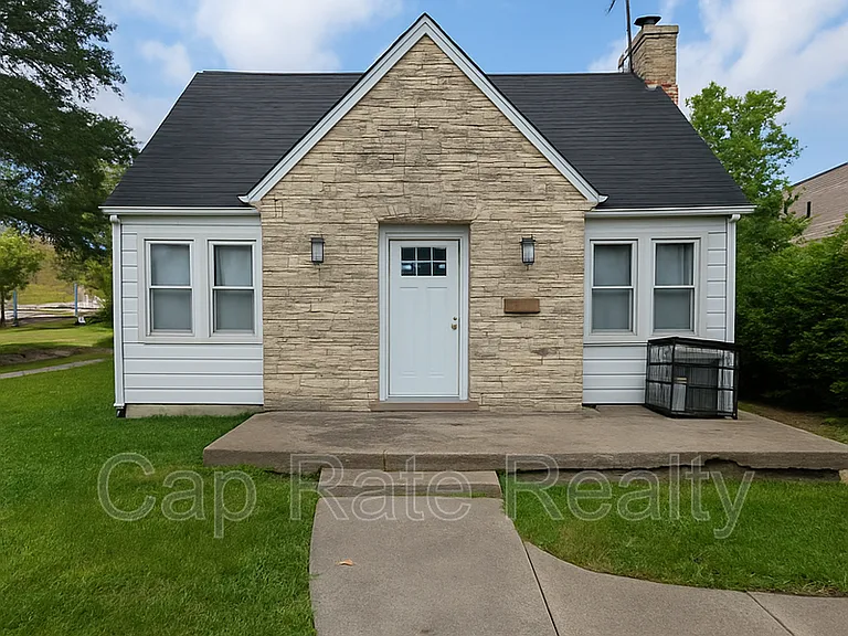 1366 Duxberry Ave — Photo 1