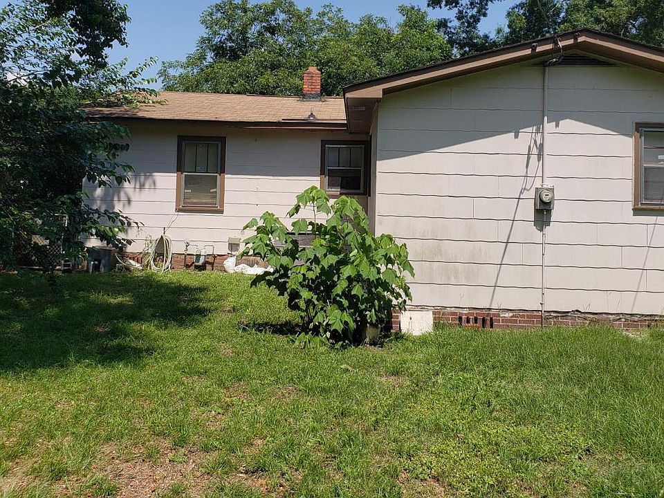 2nd image of 3836 Chestnut St