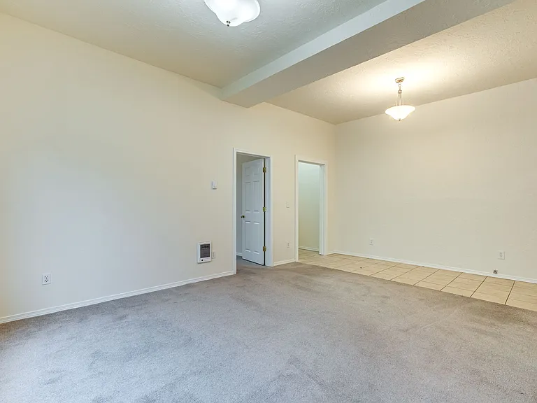5814 N Mississippi Ave #3 — Photo 8