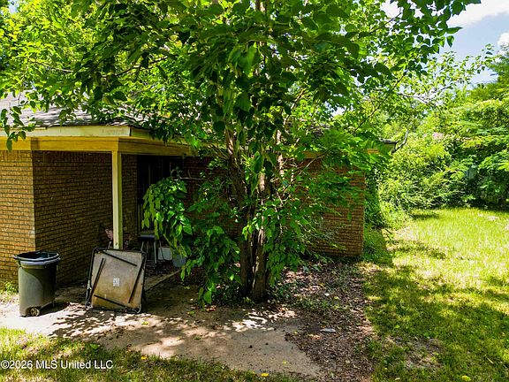 5th image of 5202 Ginger Dr