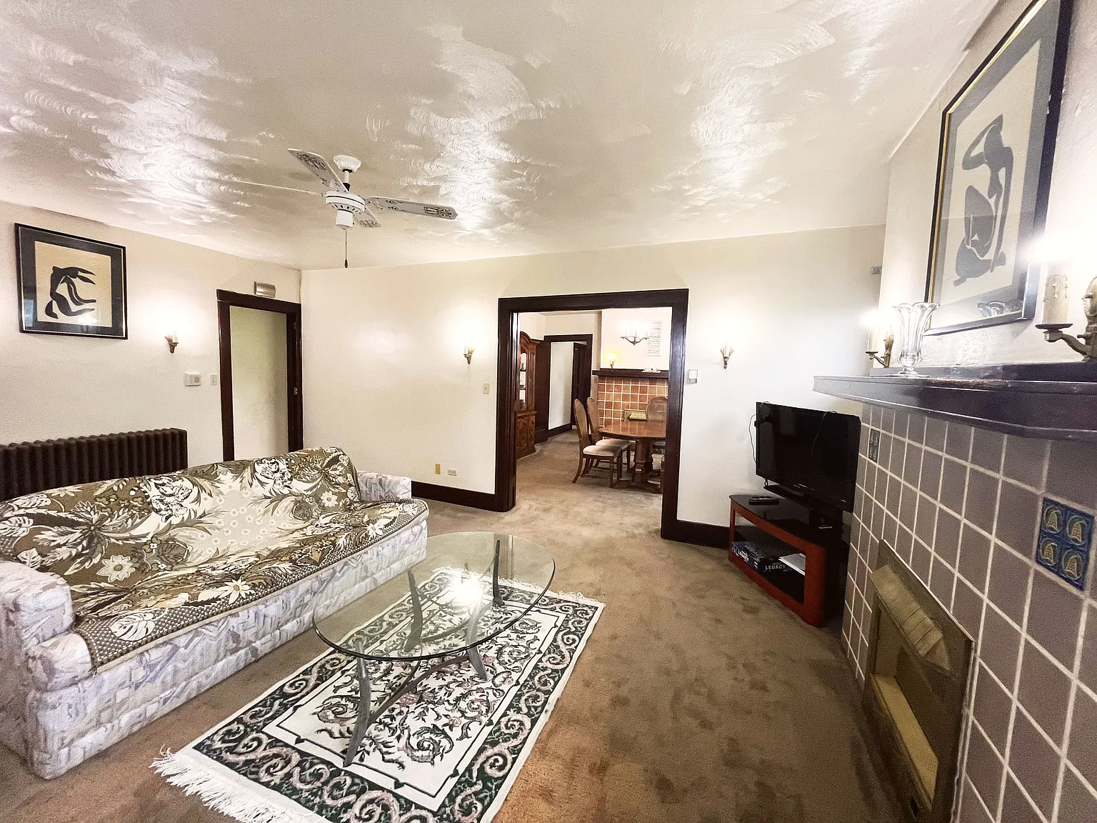 3 bed, 1350 sqft, $2,130 — Photo 3