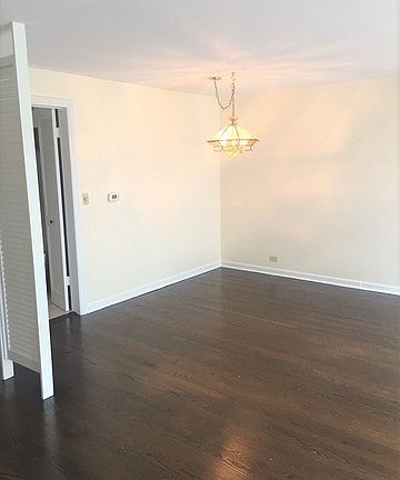 5th image of 1105 Lake Ave