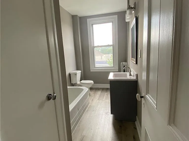 706 Northampton St #2 — Photo 9