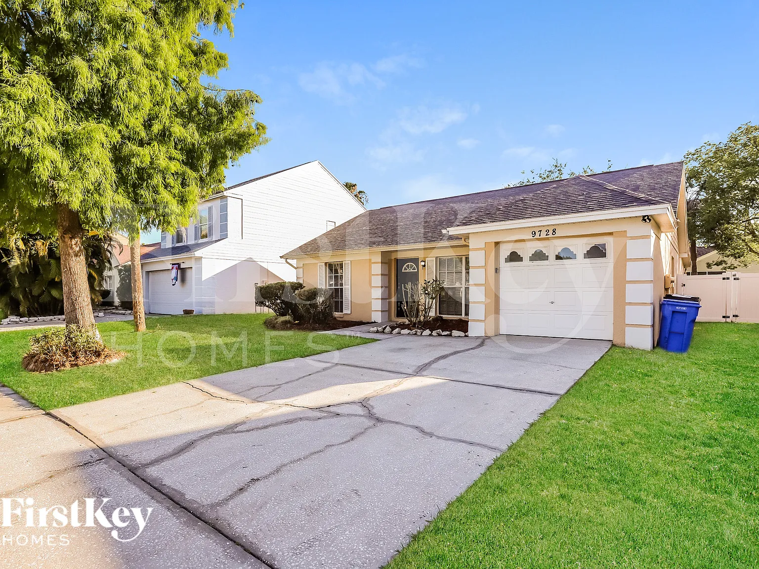 3 bed, 2.0 bath, 1536 sqft, $2,320 — Photo 2