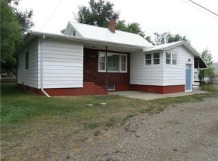 1202 2nd St W, Roundup, MT 59072