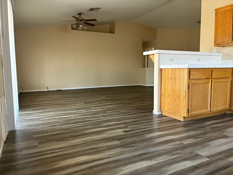 3001 Johannan Ln — Photo 5