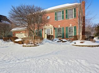 617 Tanager Ln, West Chicago, IL