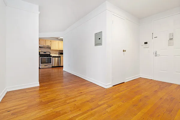 Rented by Heller Organization | media 21