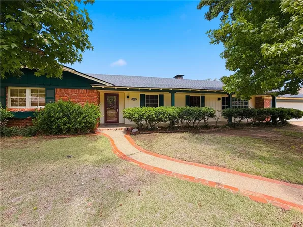 1404 Rinehart Dr, El Reno, OK 73036