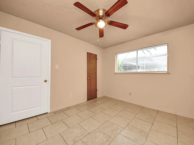 9126 Willow Meadow Dr — Photo 16