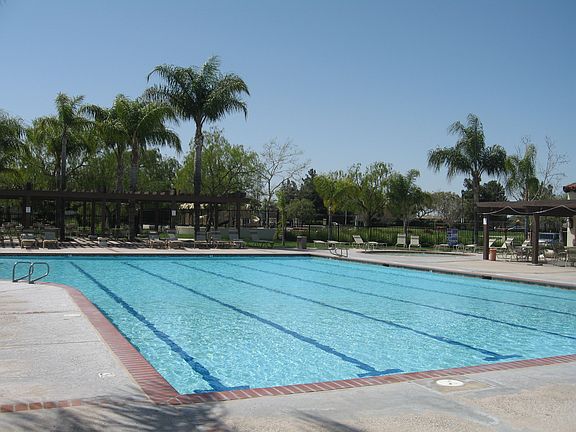 5th image of 26033 Iris Ave Unit A