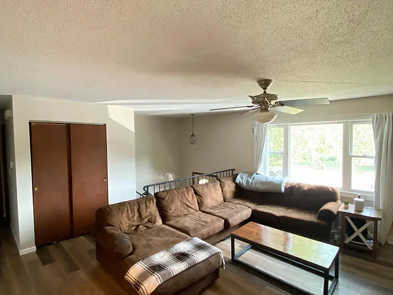 6412 W Cheyenne Dr — Photo 4