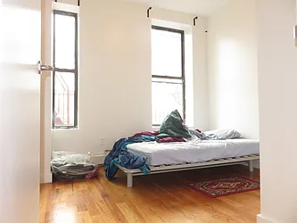 Rented by Rennit Inc.