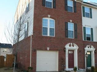 22947 Chestnut Oak Ter, Dulles, VA 20166