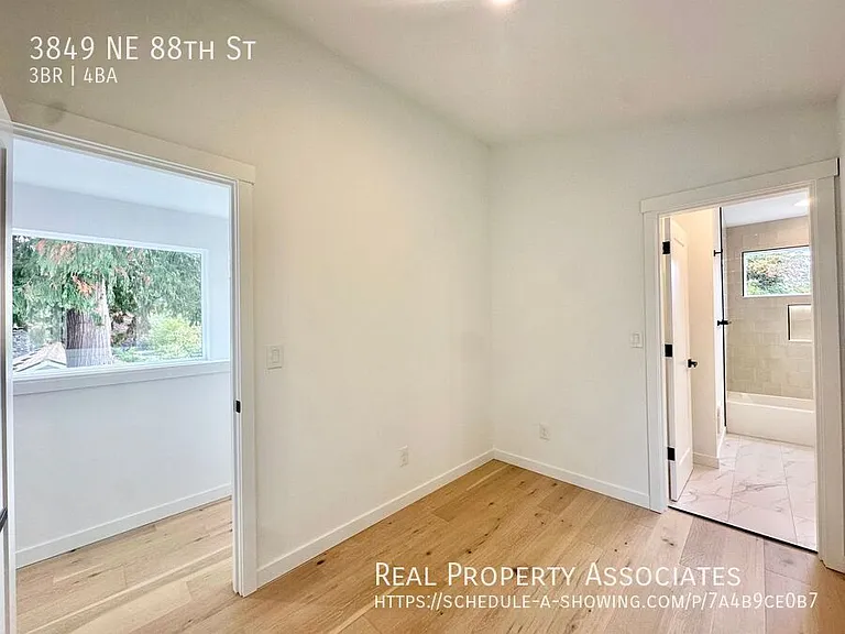 3849 NE 88th St — Photo 30