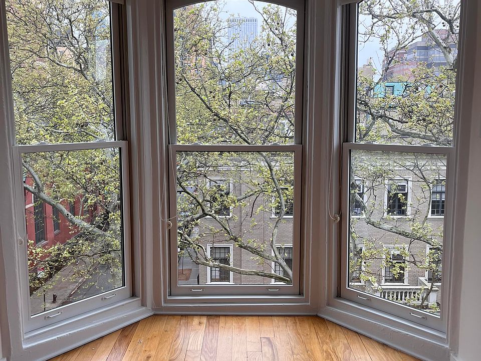 1st image of 20 Sidney Pl APT 3B