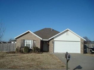 168 E Rob St, Farmington, AR 72730