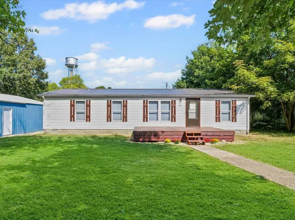 101 Railroad St, Sidell, IL 61876