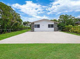 6121 SW 40th Ct, Miramar, FL 33023