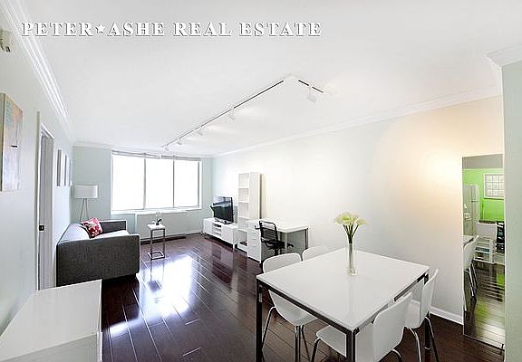 3rd image of 220 E 65th St APT 20A