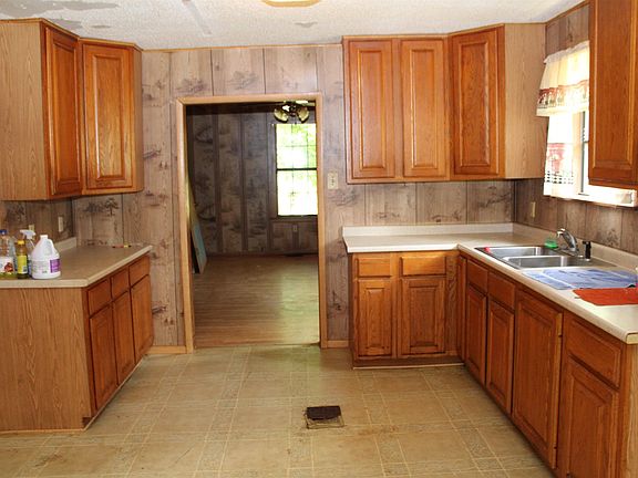4th image of 930 County Road 4118