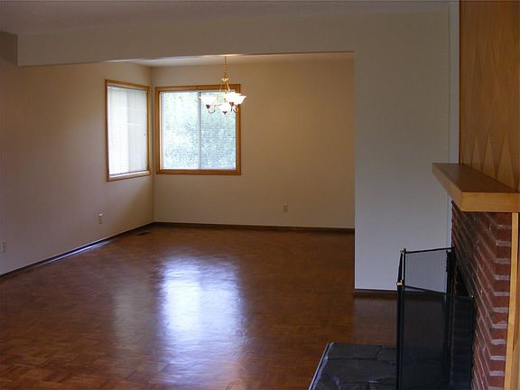 Living Room Reverse View with Dining Area