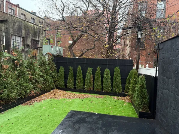 148 Clinton Avenue image 16 of 17