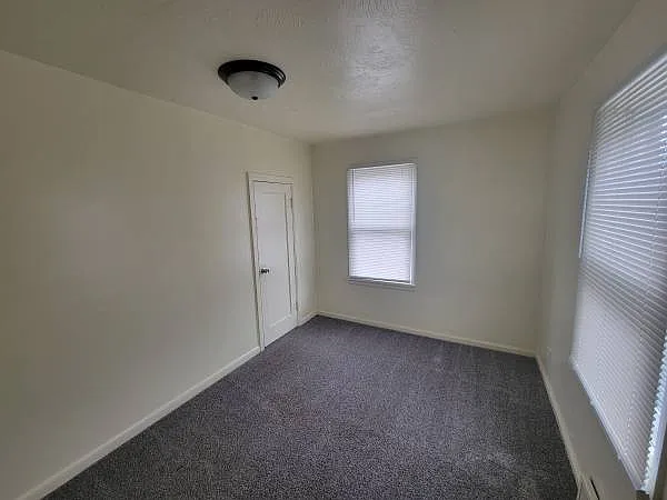 215 Lomax St — Photo 6