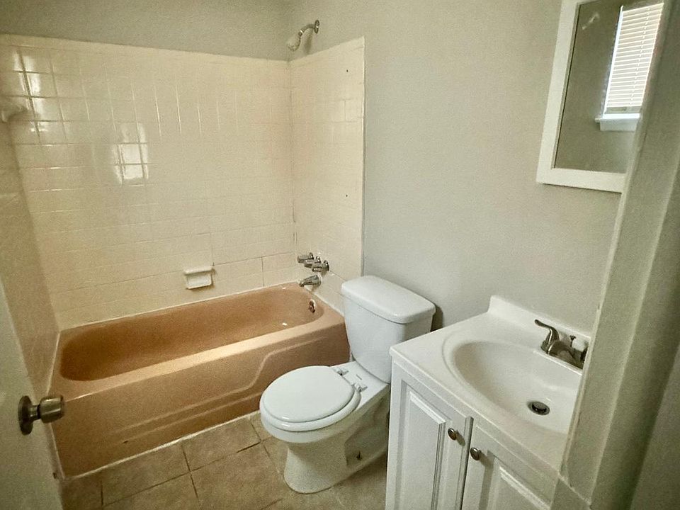 24651 W Mcnichols Rd #101, photo 13